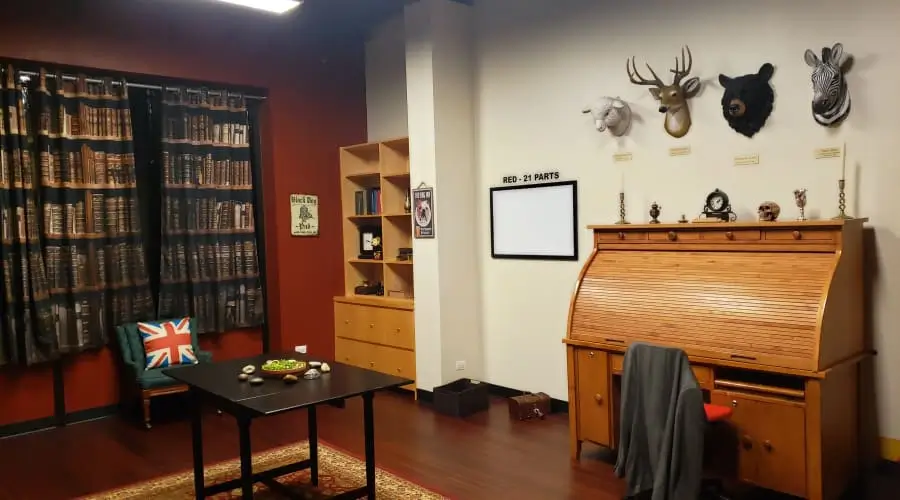 Sherlock's Study escape room